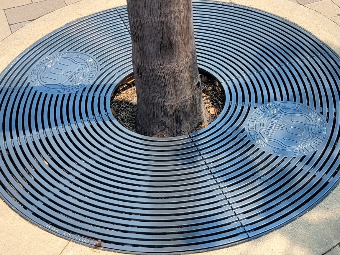 Tree Grate Replacement Project Underway on Highway 101